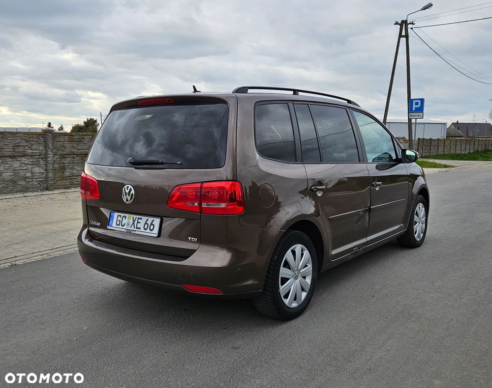 Volkswagen Touran 1.6 TDI DPF BlueMotion Technology Comfortline - 11