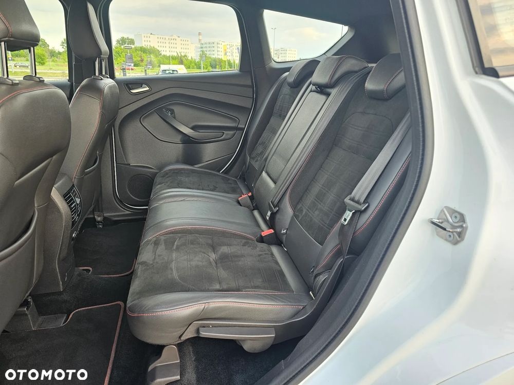 Ford Kuga 2.0 TDCi 4x4 ST-Line - 16
