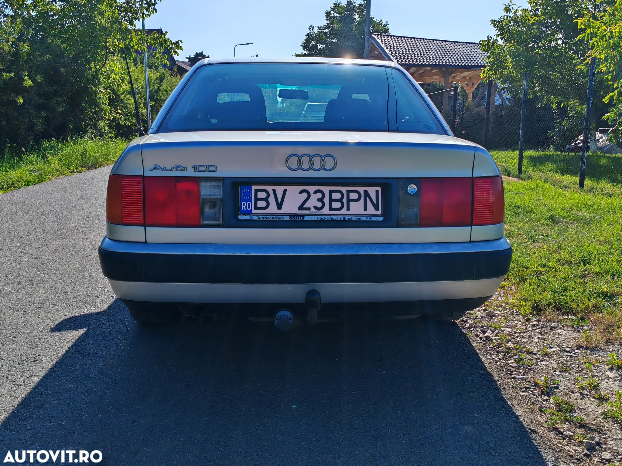 Audi 100 - 4