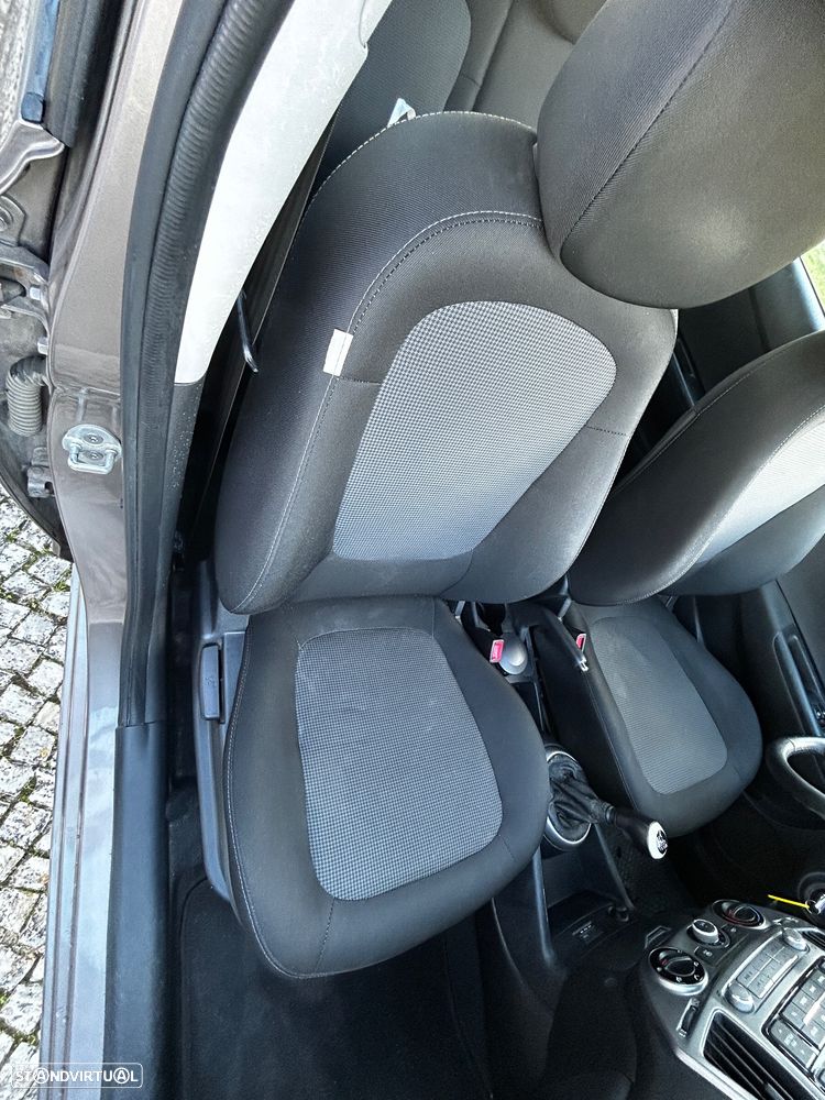 Hyundai i20 1.1 CRDi Urban - 13