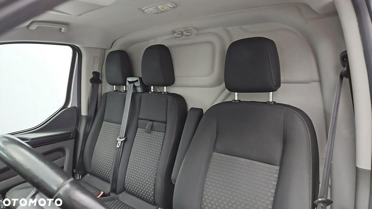Ford Transit Custom - 11