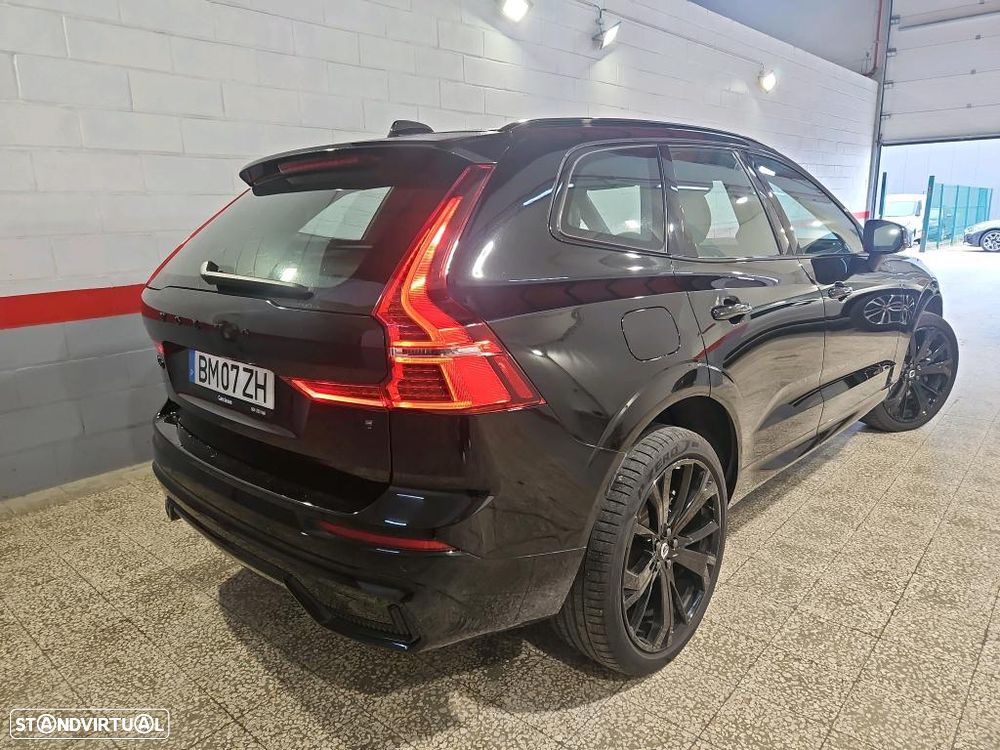 Volvo XC 60 2.0 T6 PHEV Black Edition - 3