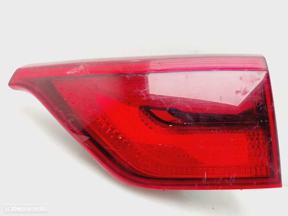 FAROLIM TRASEIRO DIREITO INTERIOR KIA SPORTAGE - 1