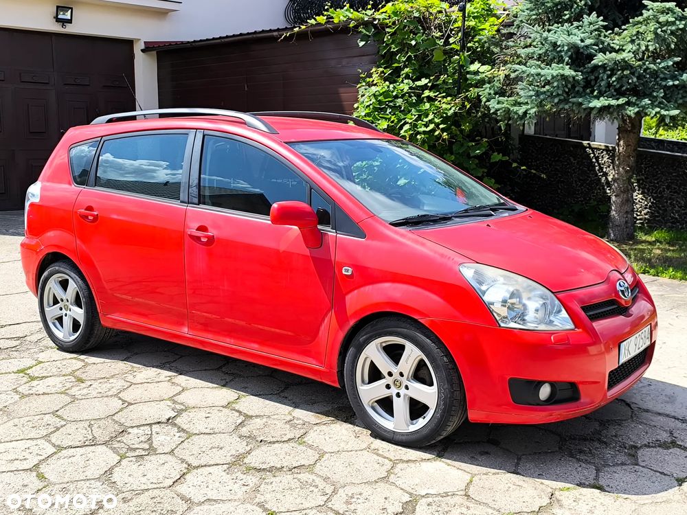 Toyota Corolla Verso 2.2 D-4D - 2