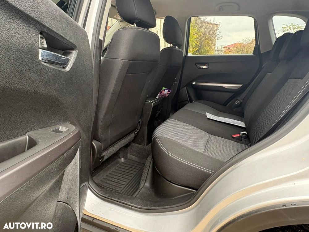 Suzuki Vitara 1.4 Boosterjet MHEV Passion - 14