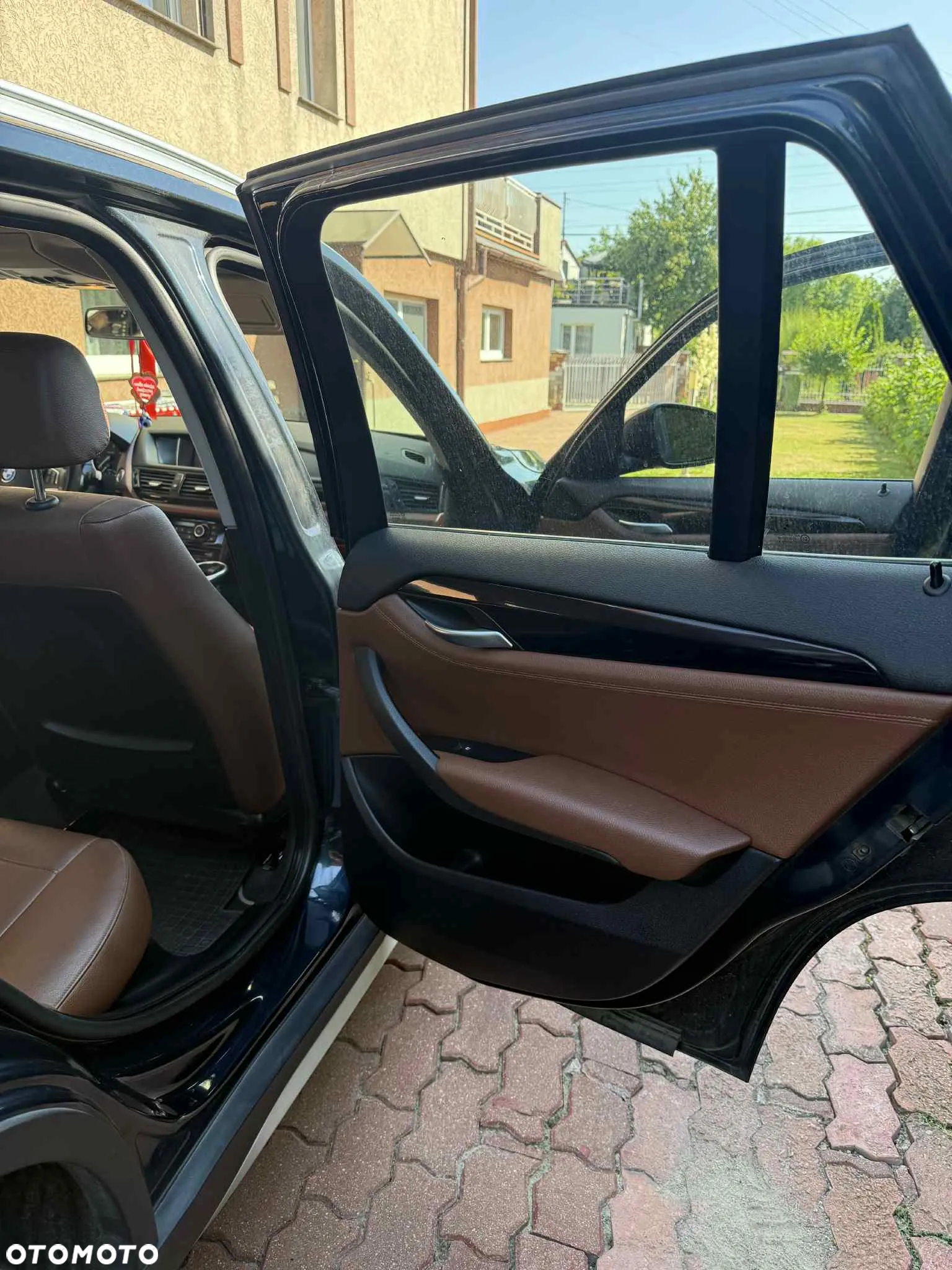 BMW X1 xDrive18d - 16