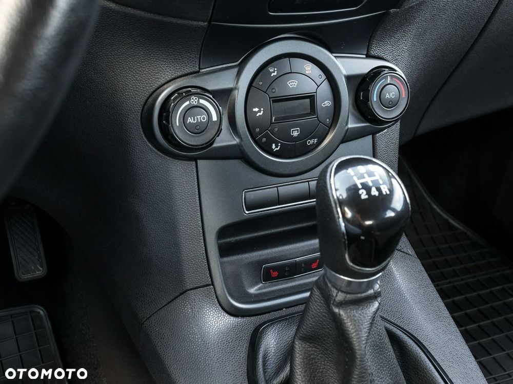 Ford Fiesta - 21