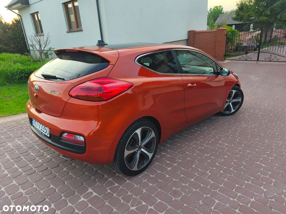 Kia ProCeed - 2