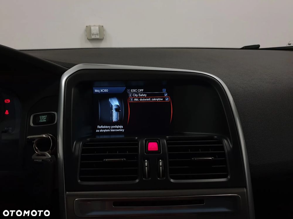 Volvo XC 60 - 21