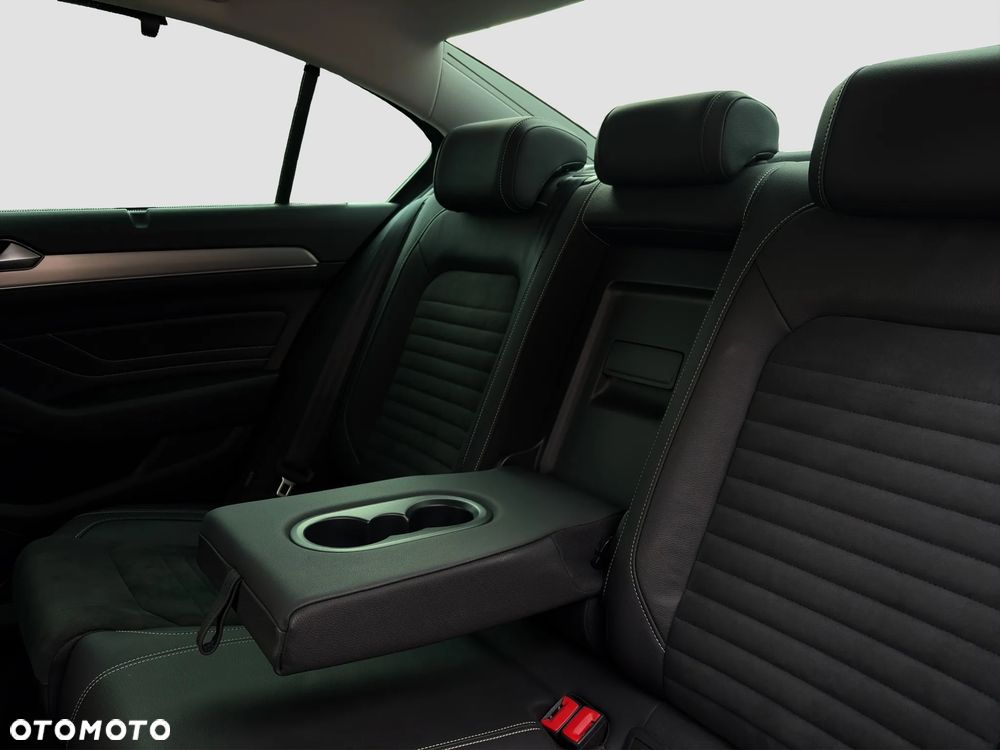 Volkswagen Passat 2.0 TSI Elegance DSG - 13