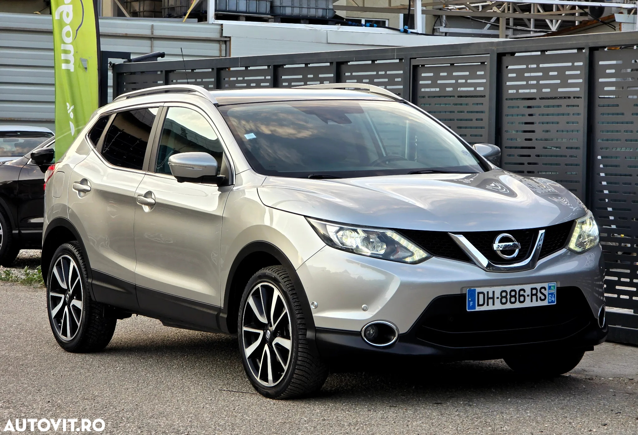Nissan Qashqai 1.6 DCI Start/Stop Tekna - 4