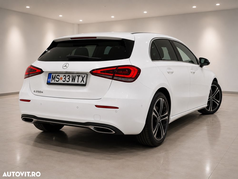 Mercedes-Benz A 250 e 8G-DCT - 3