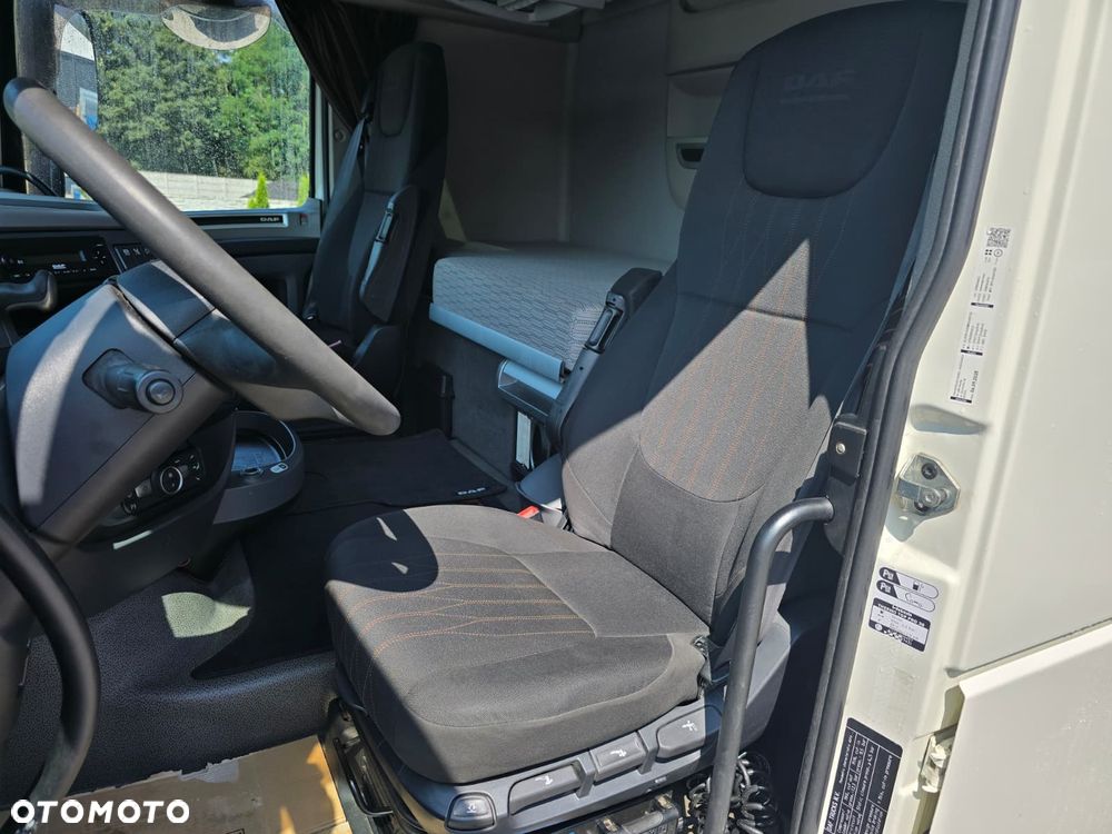 DAF 480 lowdeck mega - 8