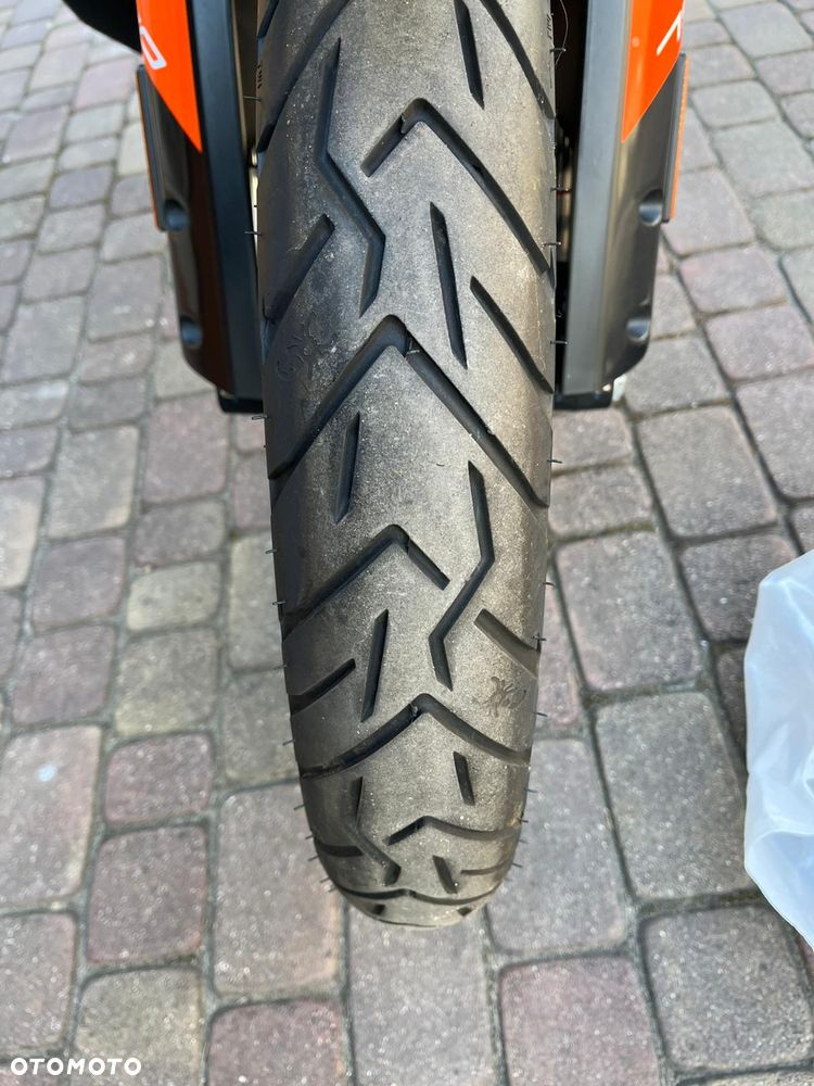KTM DUKE 890 - 9