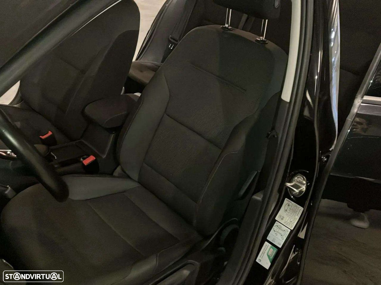 VW Golf Variant - 13