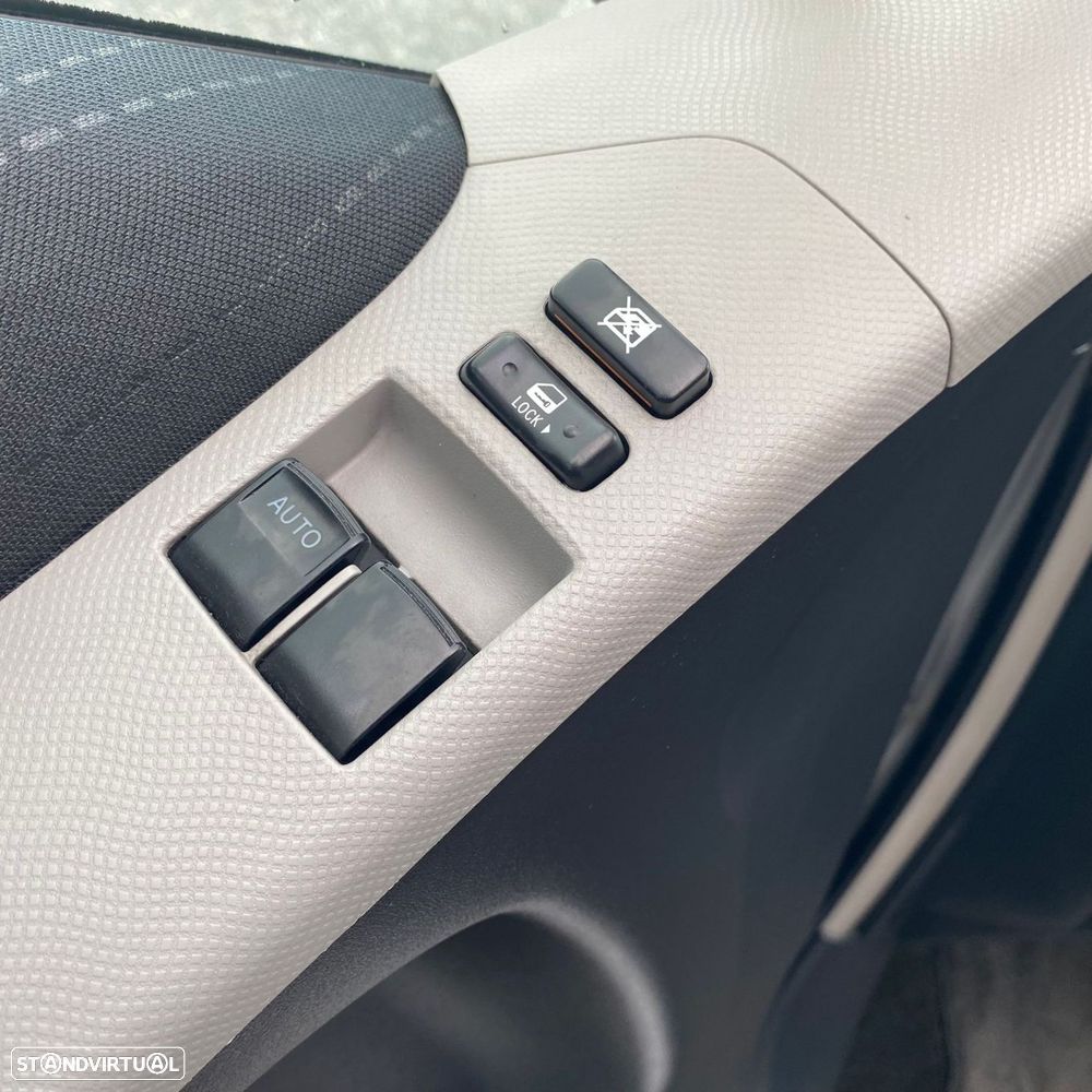 Toyota Yaris 1.0 VVT-i Sol High Pack MMT - 19