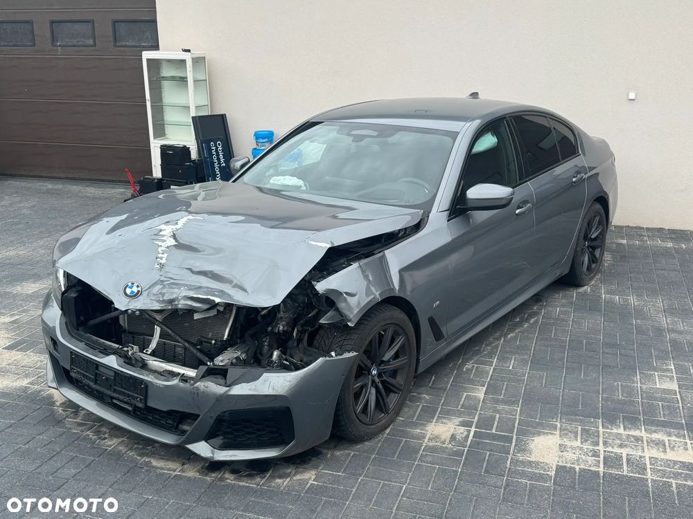 BMW Seria 5 530d xDrive mHEV M Sport sport - 2