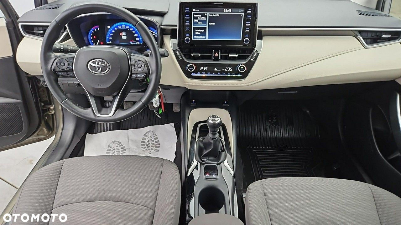 Toyota Corolla 1.6 Comfort - 13