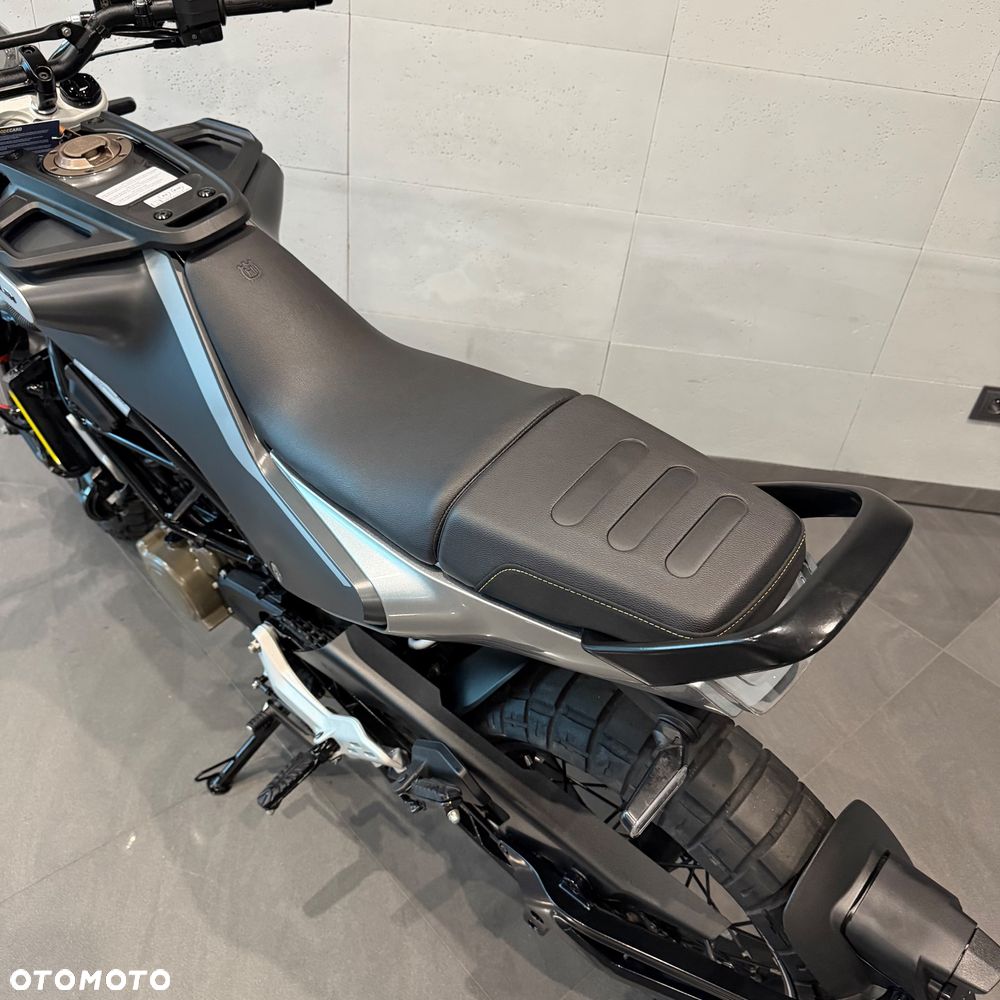 Husqvarna Svartpilen - 18