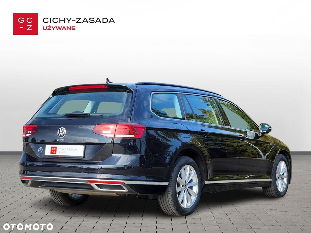 Volkswagen Passat - 5