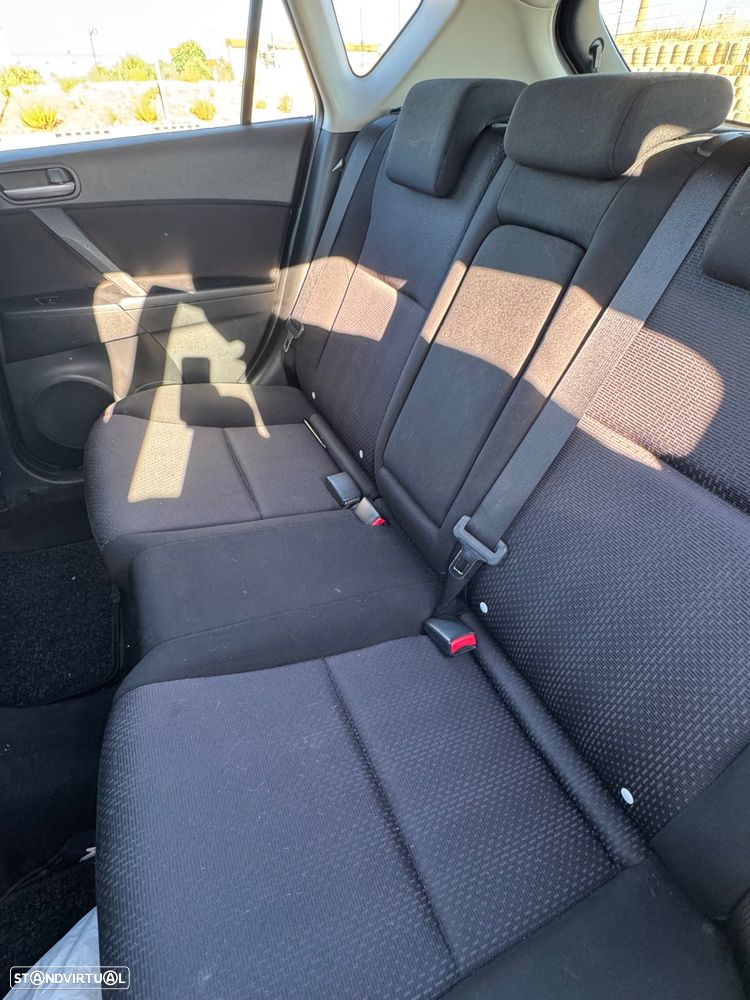 Mazda 3 Hatchback MZ-CD 1.6 Exclusive - 11