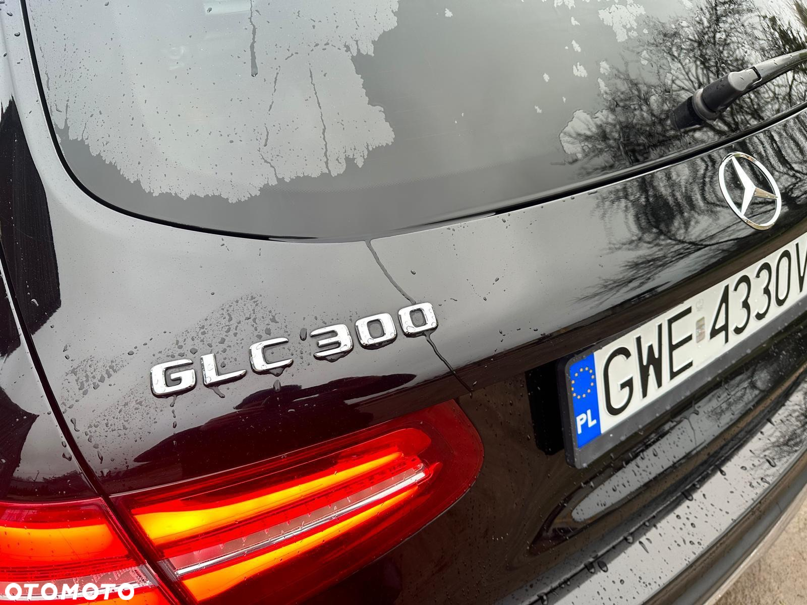 Mercedes-Benz GLC 300 Coupe 4Matic 9G-TRONIC - 34