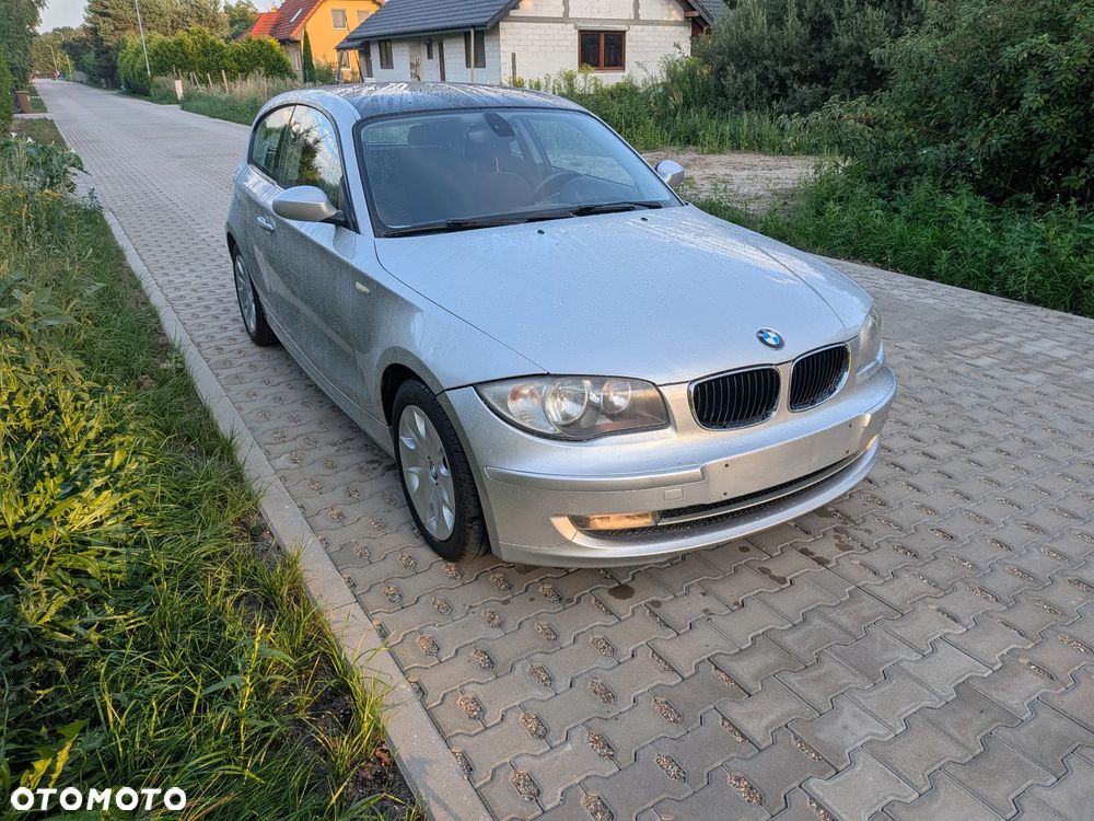 BMW Seria 1 118i - 3