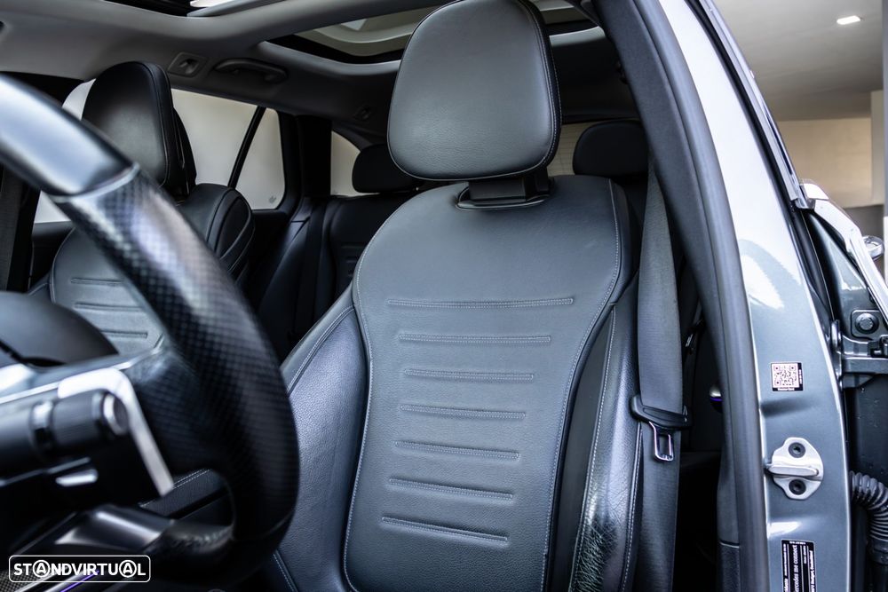 Mercedes-Benz C 300 d AMG Line - 28
