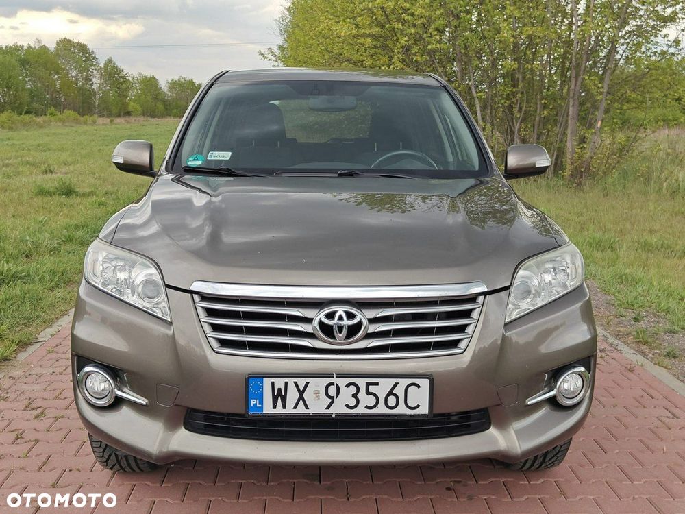 Toyota RAV4 - 2