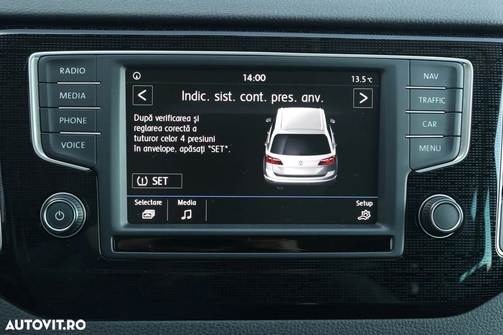 Volkswagen Golf 1.6 TDI Sound - 24