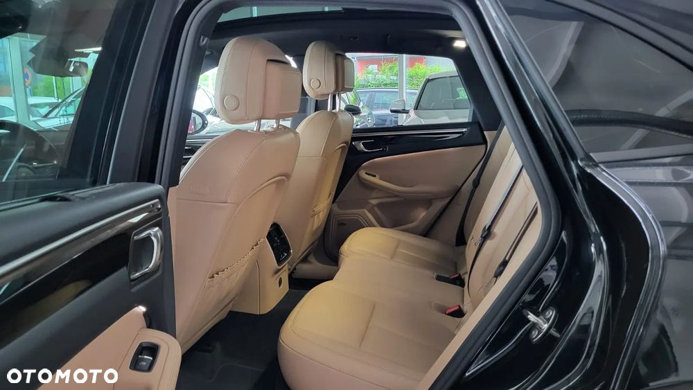 Porsche Macan - 5