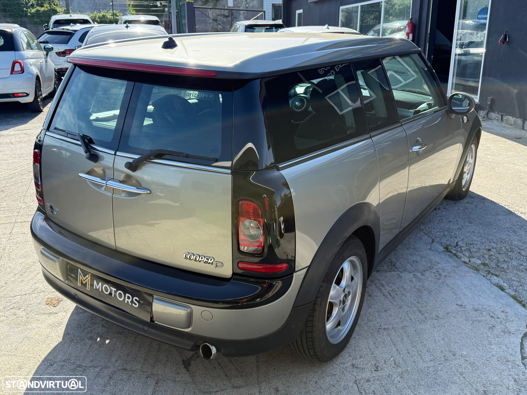 MINI Clubman Cooper D - 14