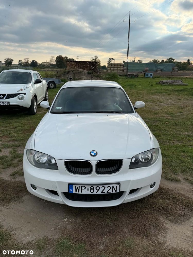 BMW Seria 1 118I 2008 photo 4