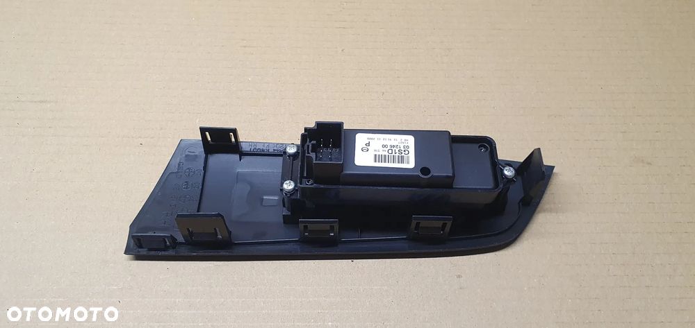 Przełącznik szyby prawy przód przedni Mazda 6 II GS1D66370 - 2