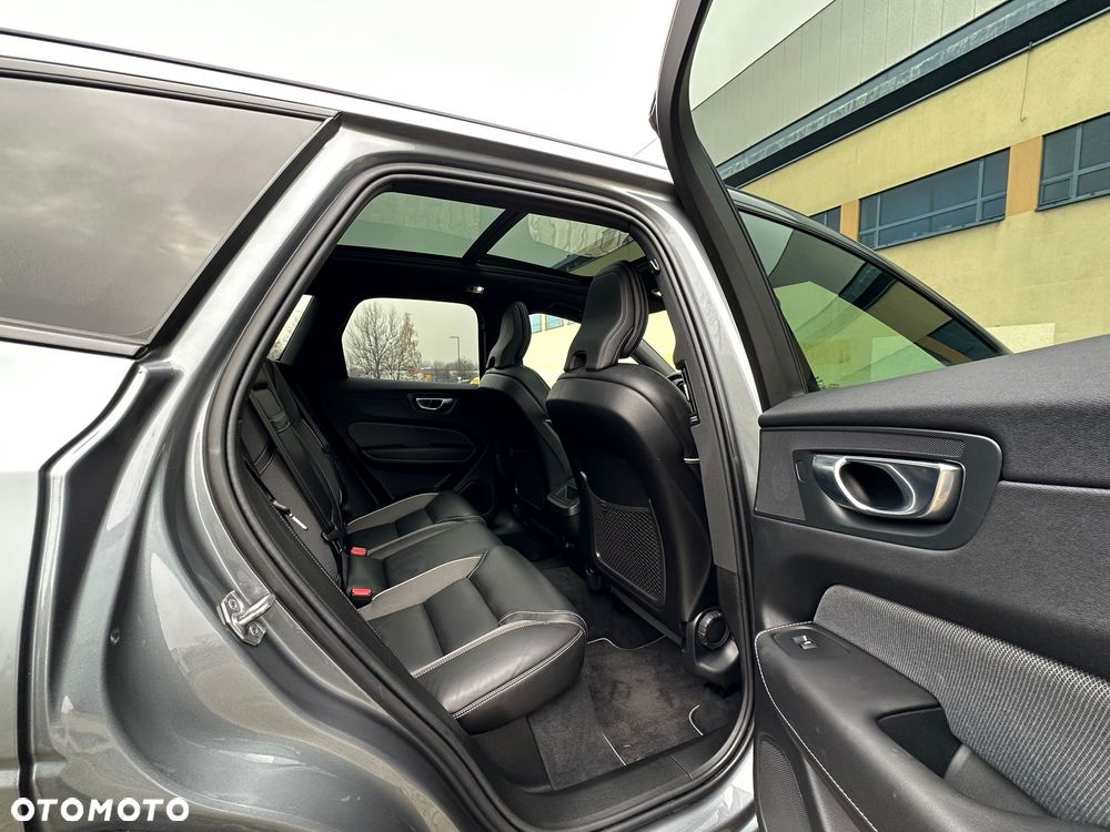 Volvo XC 60 D4 Geartronic RDesign - 23