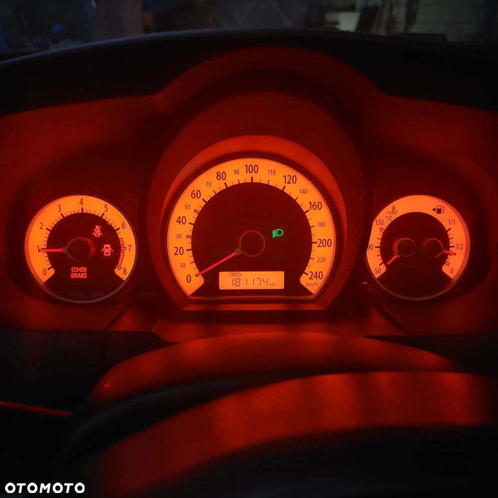 Kia Ceed - 6