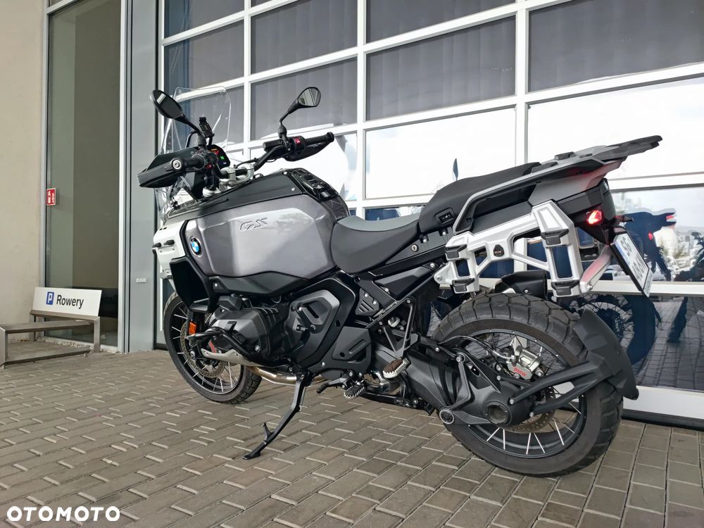 BMW R - 9