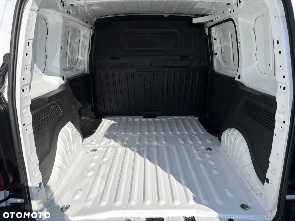 Peugeot partner 1.5 BlueHDi 100 PREMIUM Standard 650 4d - 33