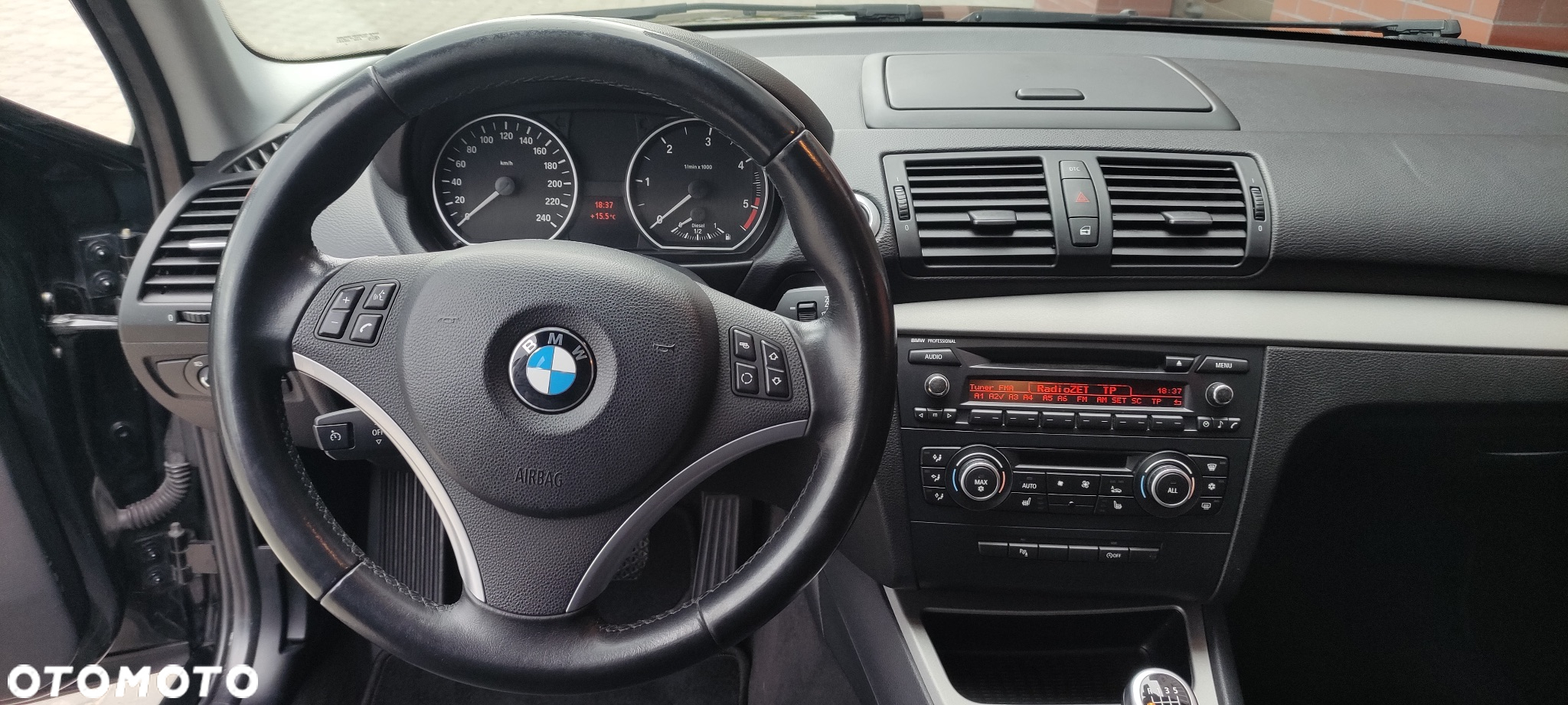 BMW Seria 1 118d - 13