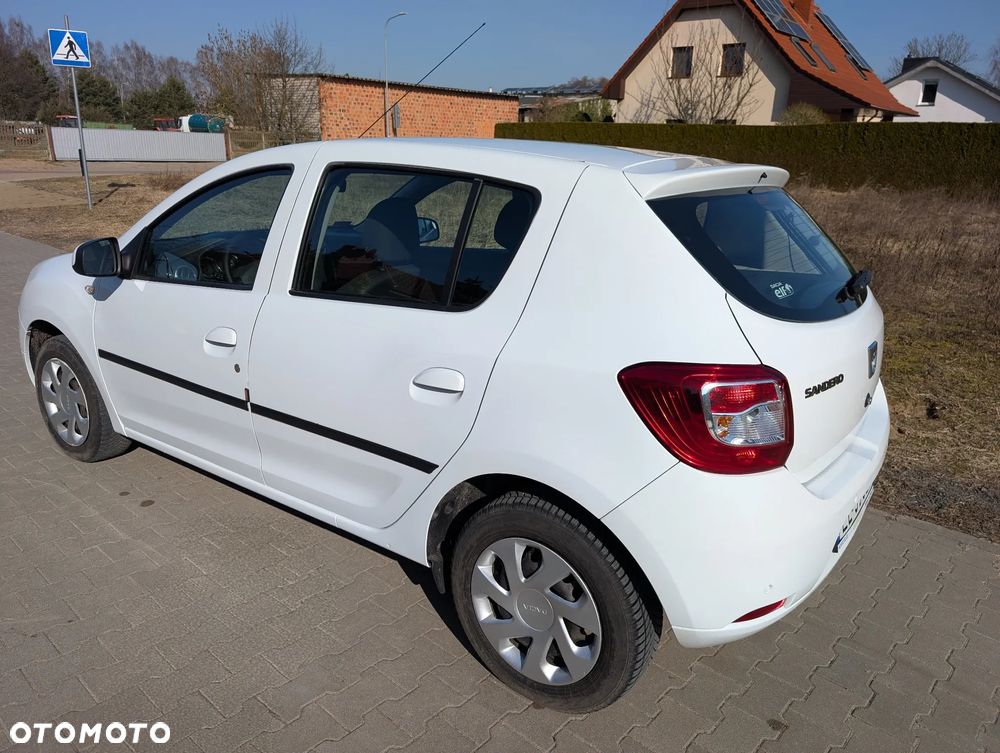 Dacia Sandero 1.2 16V Laureate - 13