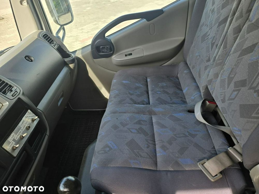 Nissan Cabstar - 24
