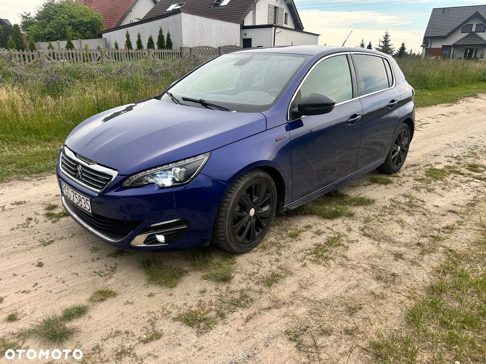 Peugeot 308 - 1