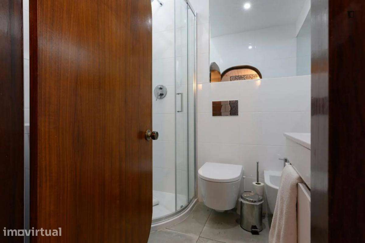 Apartamento com 3 quartos - localizado em Princípe Real Lisbon - Grande imagem: 4/13