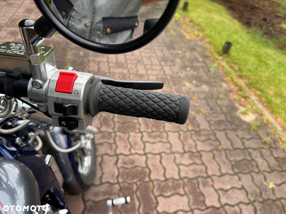 Suzuki Intruder - 23