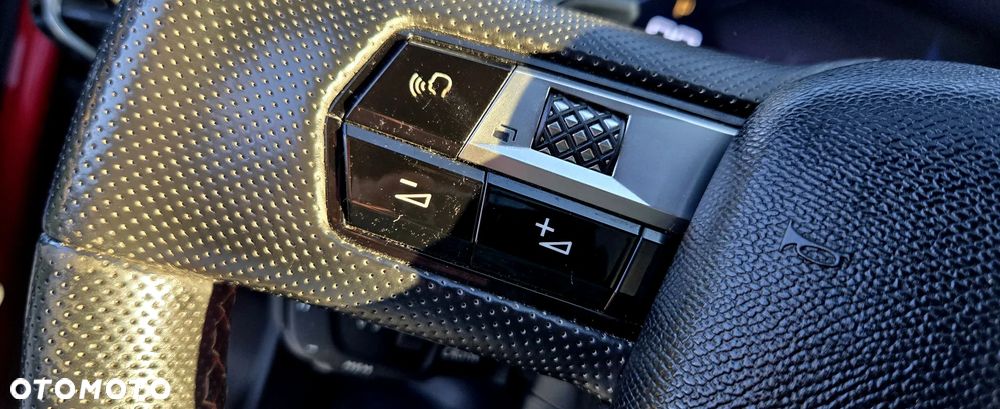 DS Automobiles DS 7 Crossback - 25