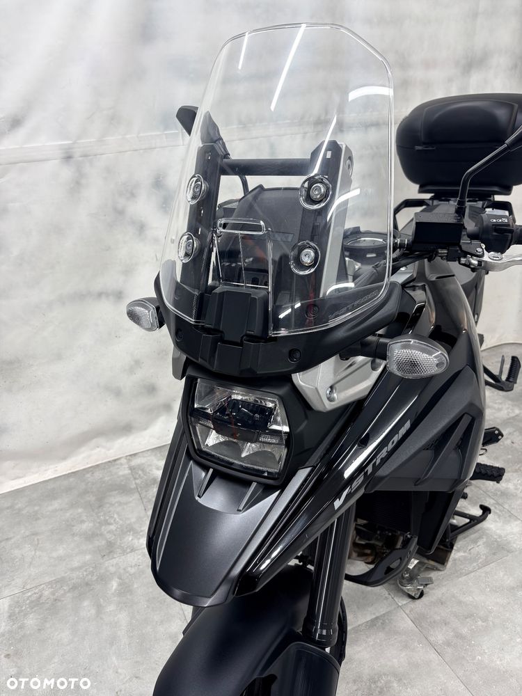 Suzuki V-STROM - 17