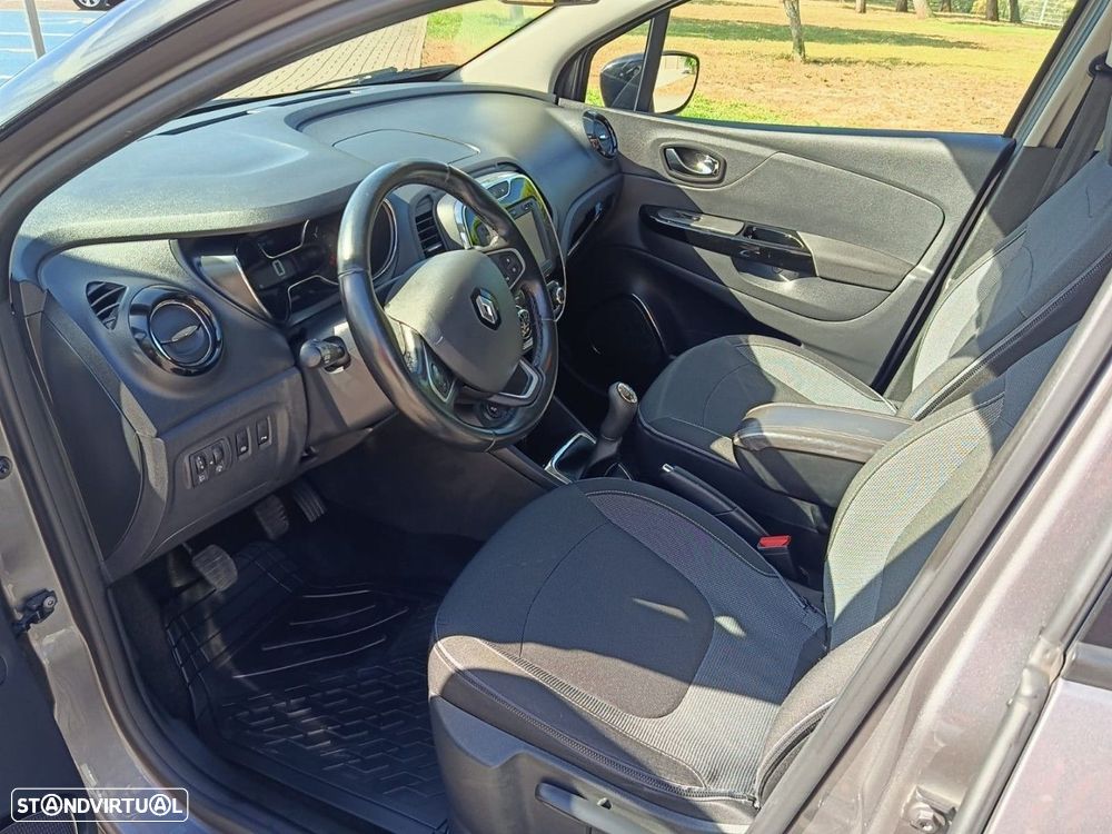 Renault Captur 1.5 dCi Exclusive C/Pneu - 17