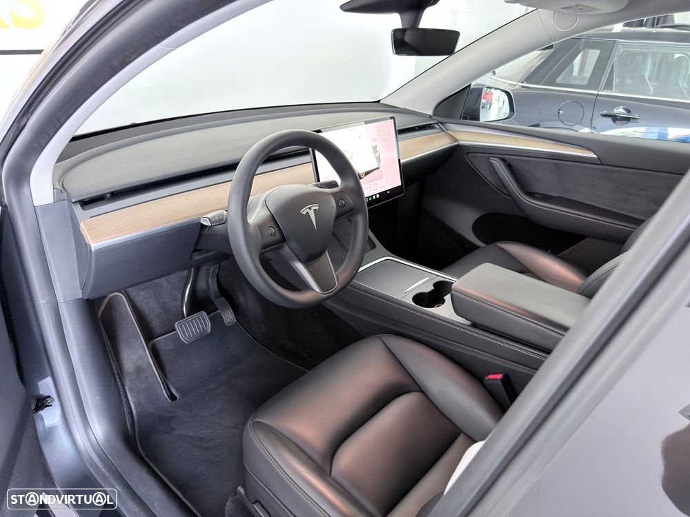 Tesla Model Y Tração Traseira - 12