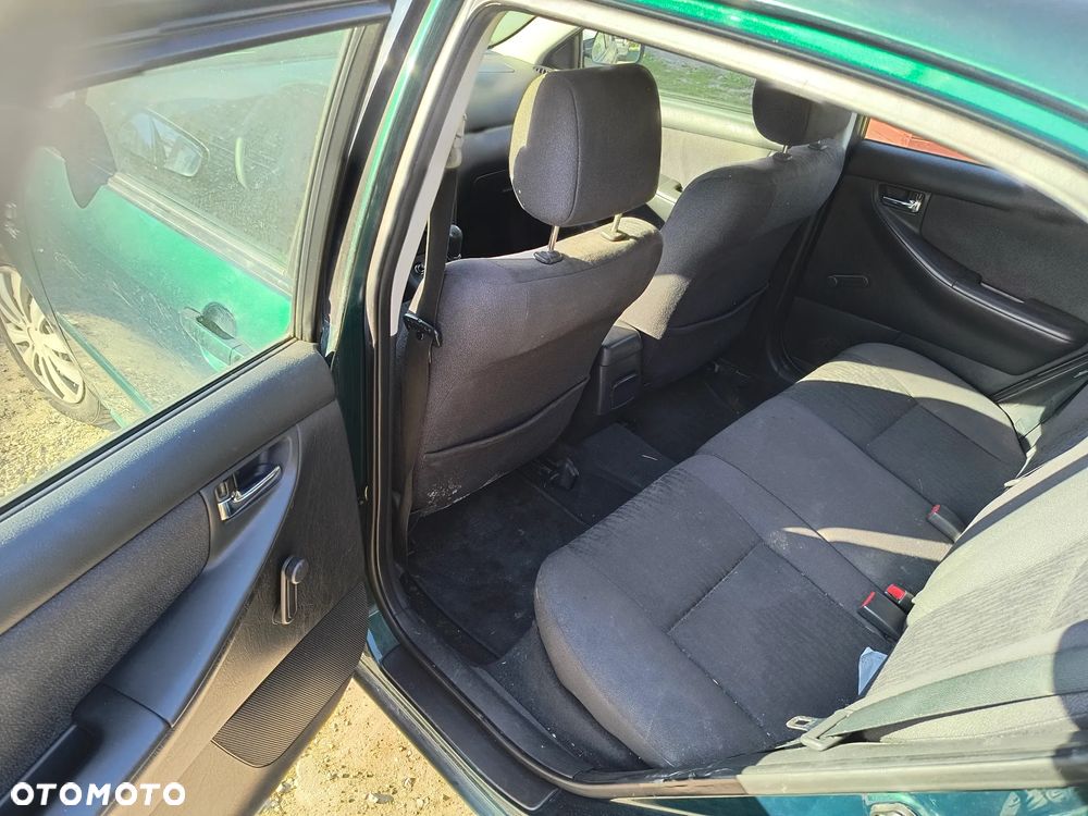 Toyota Corolla 2.0 D-4D - 8