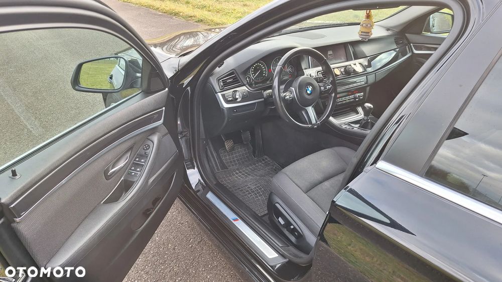 BMW Seria 5 520d - 12